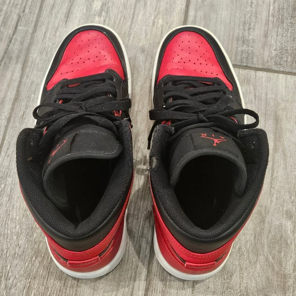 Jordan Air Jordan 1 Mid Mens 8.5 Black Red Banned Bred Leather‎ Sneakers